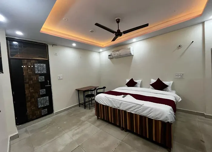 The Tree House Hotel New Delhi